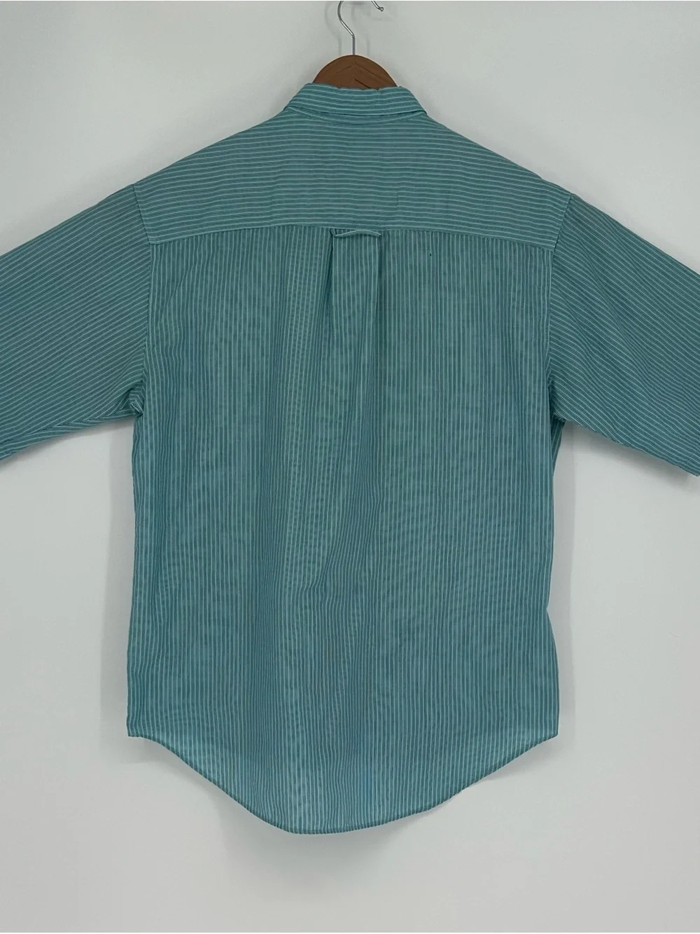 Vintage Levi's Silver Label Men's M Button Up Turquoise/Blue Striped Shirt A6